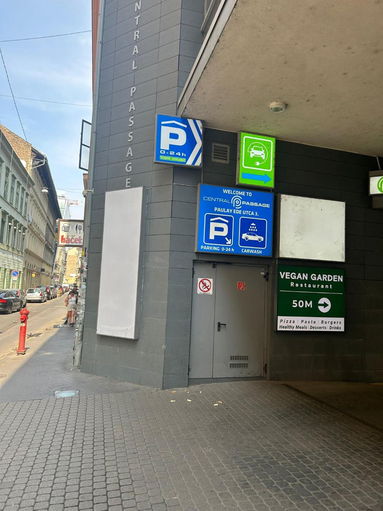 Luxury Suites Down Town ブダペスト エクステリア 写真